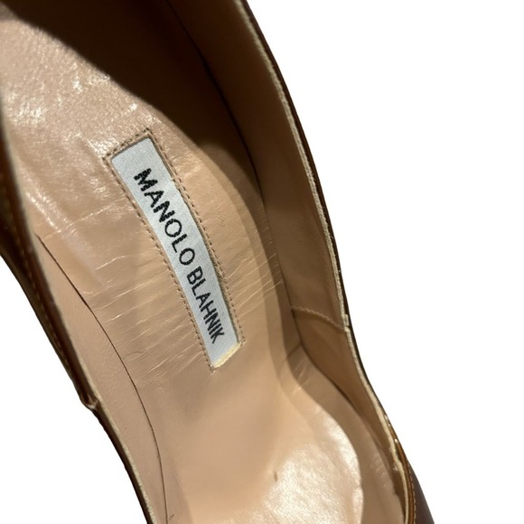 Manolo Blahnik BB Metallic Patent Leather Pointy Toe Pump Bronze - Picture 9 of 10